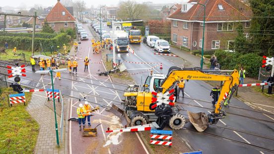 Treinen tussen Utrecht en Driebergen-Zeist rijden vandaag weer na ongeluk. Treinen tussen Utrecht en Driebergen-Zeist rijden vandaag weer na ongeluk.