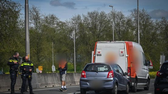 Man overleden na ongeval - drukte rond Velperbroekcircuit. Man overleden na ongeval - drukte rond Velperbroekcircuit.