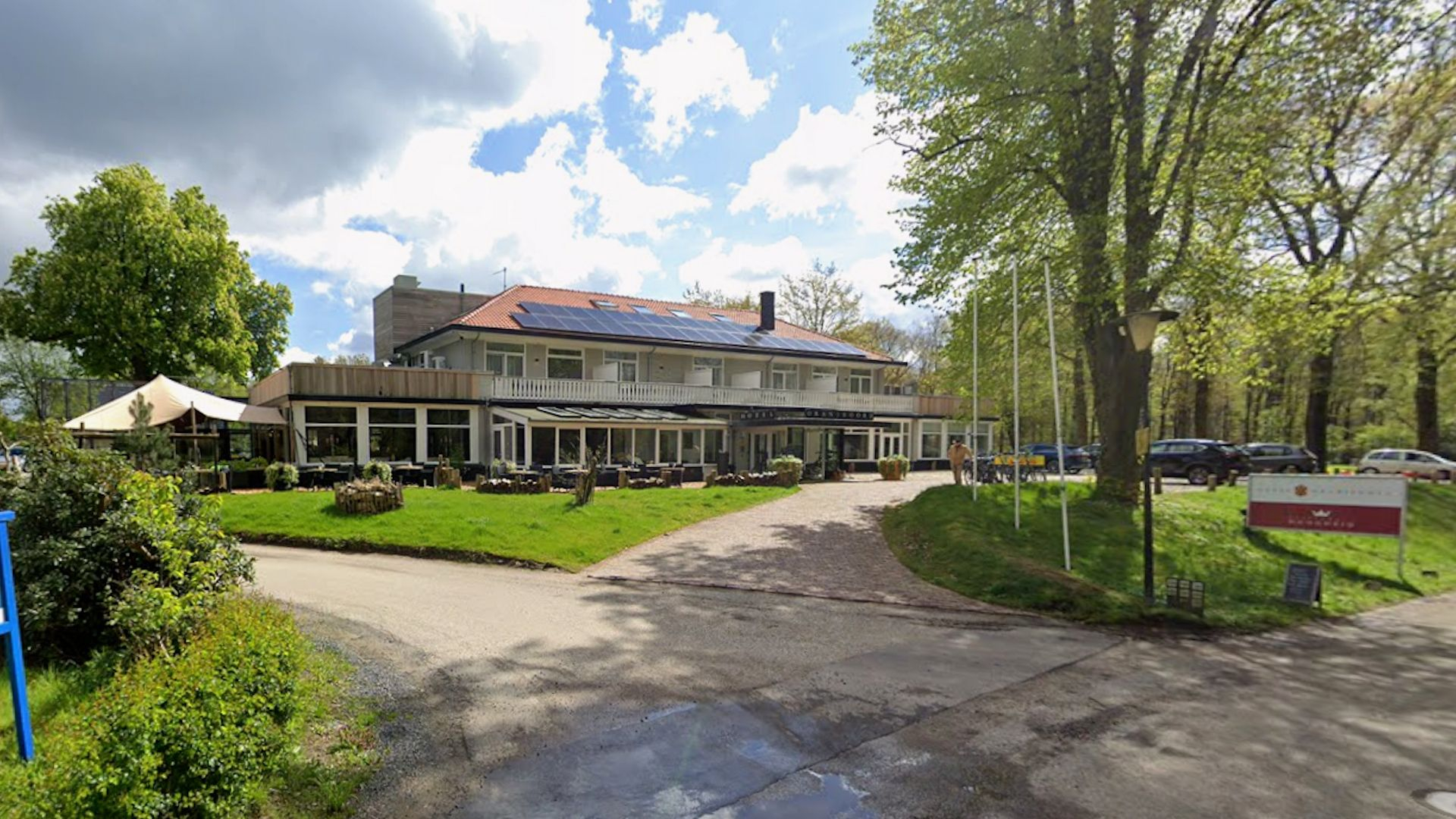 Problemen stapelen zich op, net zoals de kosten voor deze vluchtelingenopvang