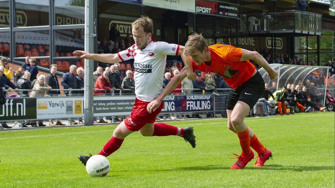 HHC Hardenberg geeft tegen Kozakken Boys na rust voorsprong weg RTV Oost HHC Hardenberg geeft tegen Kozakken Boys na rust voorsprong weg RTV Oost