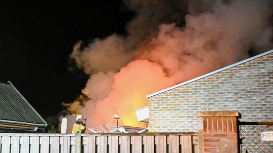 Meerdere huizen ontruimd na brand achter woning Nieuws