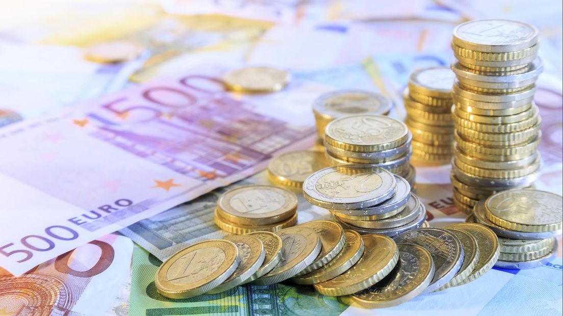 Er blijken miljoenen euro's aan zorggeld verdwenen in de zakken van gewiekste zakenlieden
