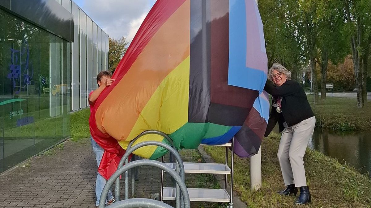 Eerste Pride Walk in Woerden, 'spannend of het geaccepteerd wordt'