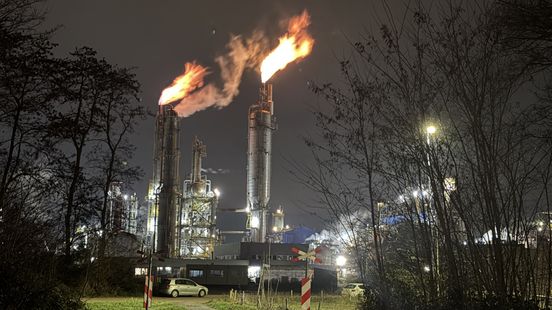 Kunststoffabriek op Chemelot-terrein Geleen voorlopig stilgelegd na brand Nieuws