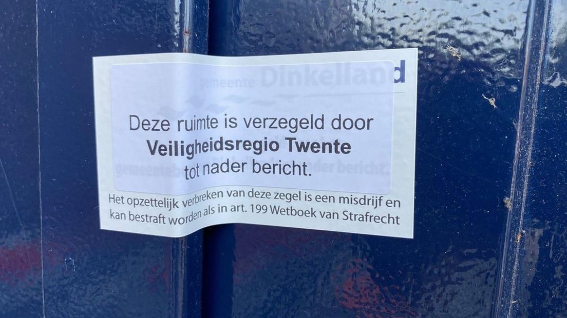 De supermarkt is inmiddels verzegeld door de veiligheidsregio