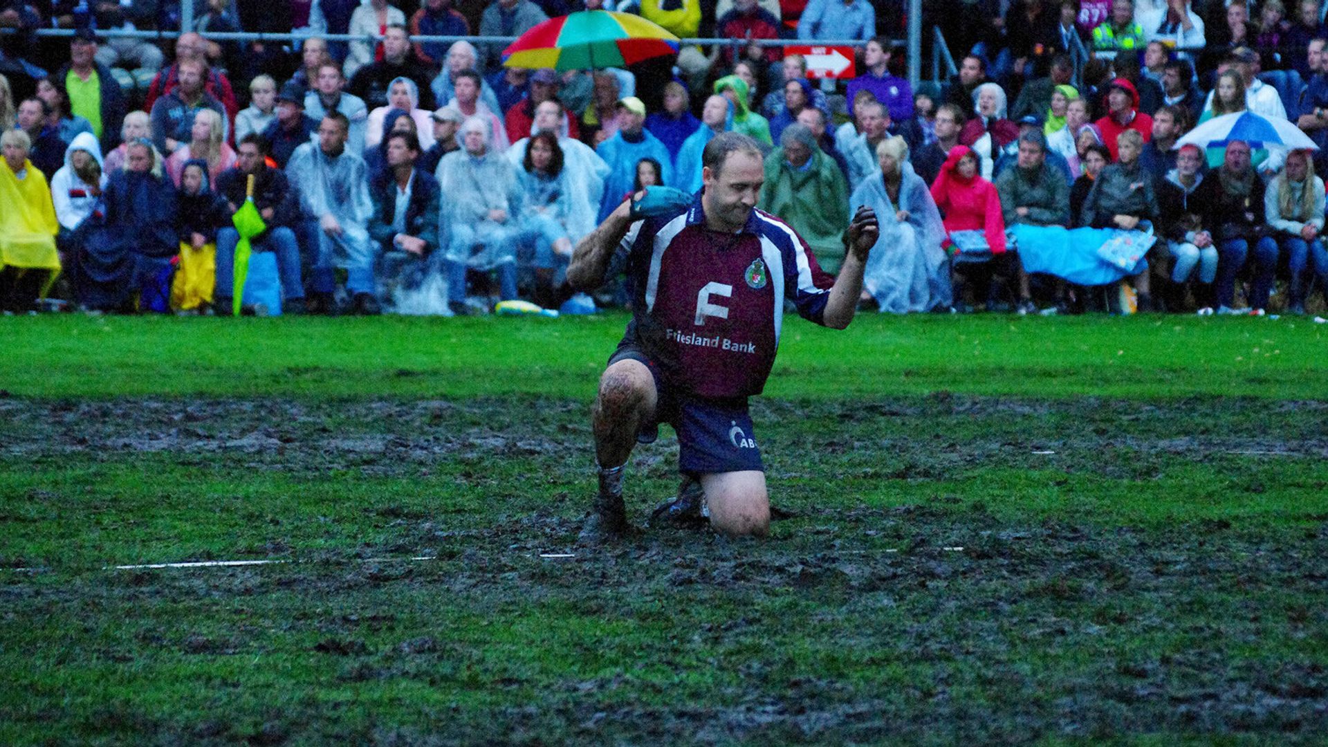 Daniel Iseger in de modder