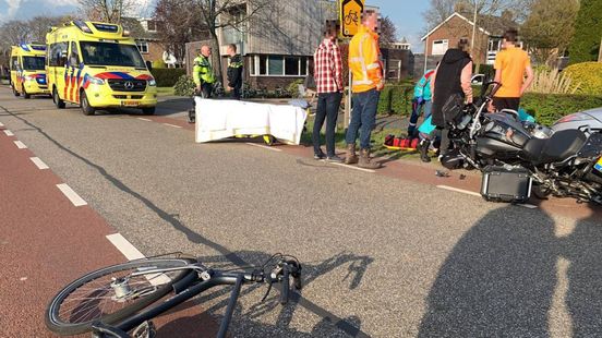 112 Nieuws: Fietser en motorrijder gewond na aanrijding in Hardenberg. 112 Nieuws: Fietser en motorrijder gewond na aanrijding in Hardenberg.