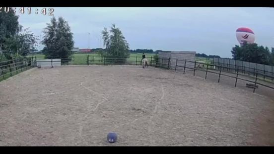 Landing luchtballon in Emmer-Compascuum