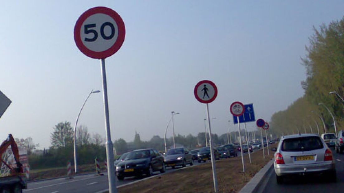 Nijmegen pakt oerwoud van borden aan