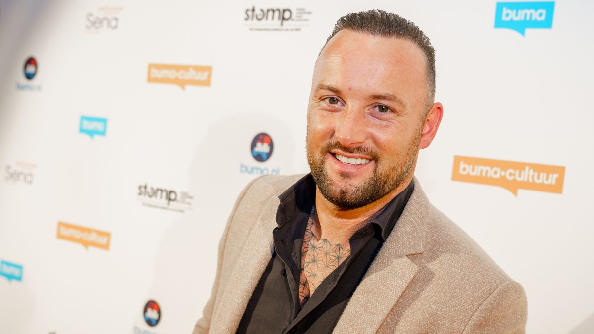 Brand bij woonwagen van Deventer volkszanger Jaman