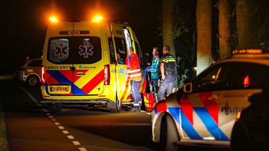 Ernstig ongeluk, voetganger geschept. Ernstig ongeluk, voetganger geschept.