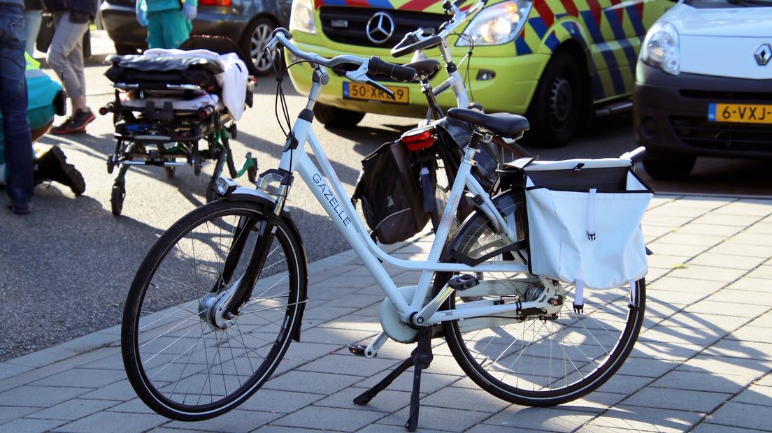 Twee fietsers door onbekende oorzaak ten val in Middelburg
