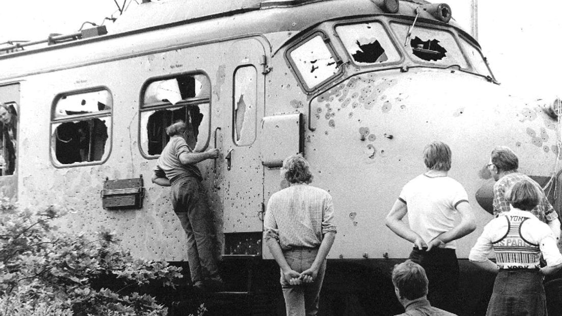 De trein na de bestorming in 1977 (Rechten: ANP)