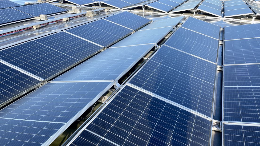 Er is geen ruimte meer voor zonnepanelen op daken van bedrijven