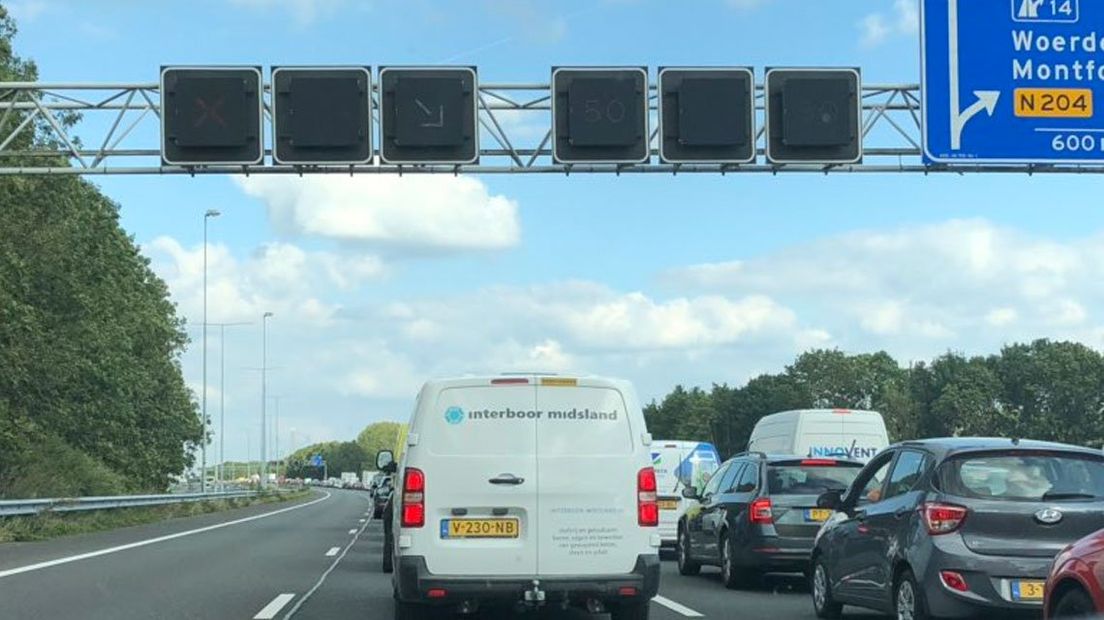 Stilstaan op de A12 door ongeluk bij Woerden