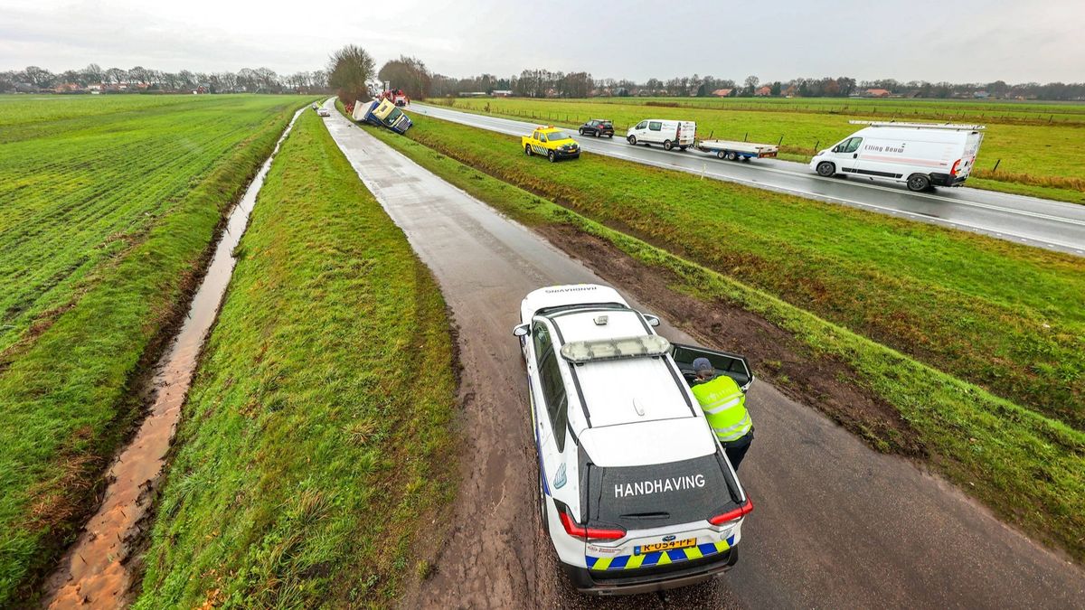 112-nieuws: Storing in Eelwerderbrug duurt voort • Twee aanhoudingen voor drugshandel in Groningen