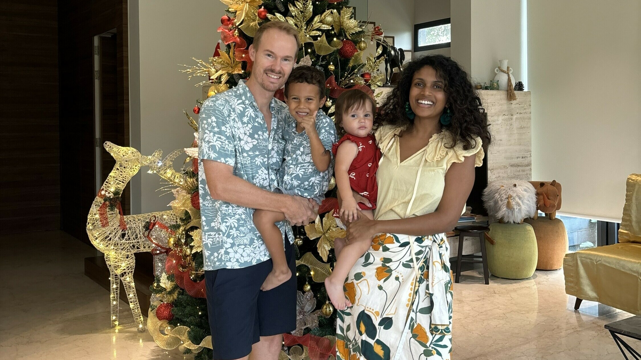 Gertjan (40) uit Hooghalen woont en werkt in miljoenenstad Kuala Lumpur, maar zit zomers op de combine in Drenthe