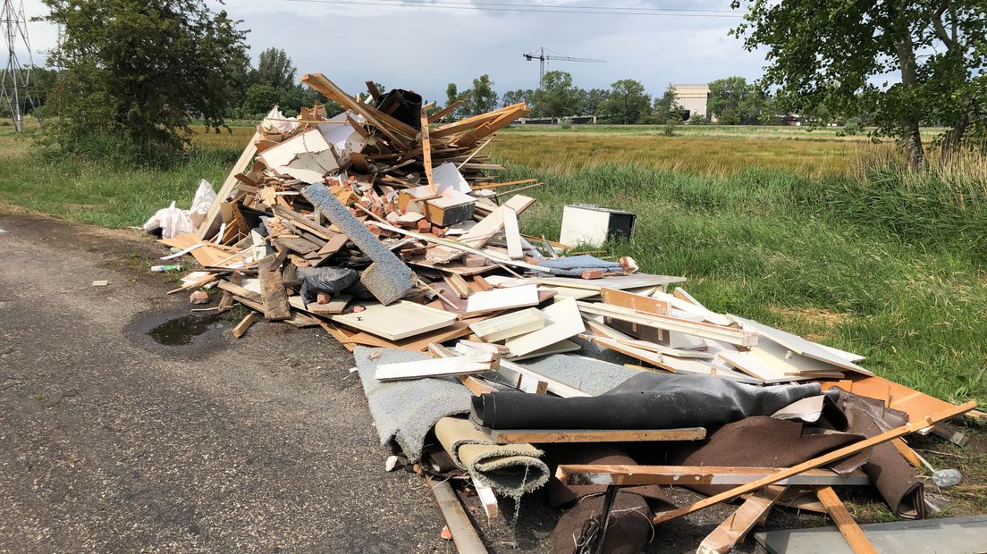 illegaal gedumpt afval