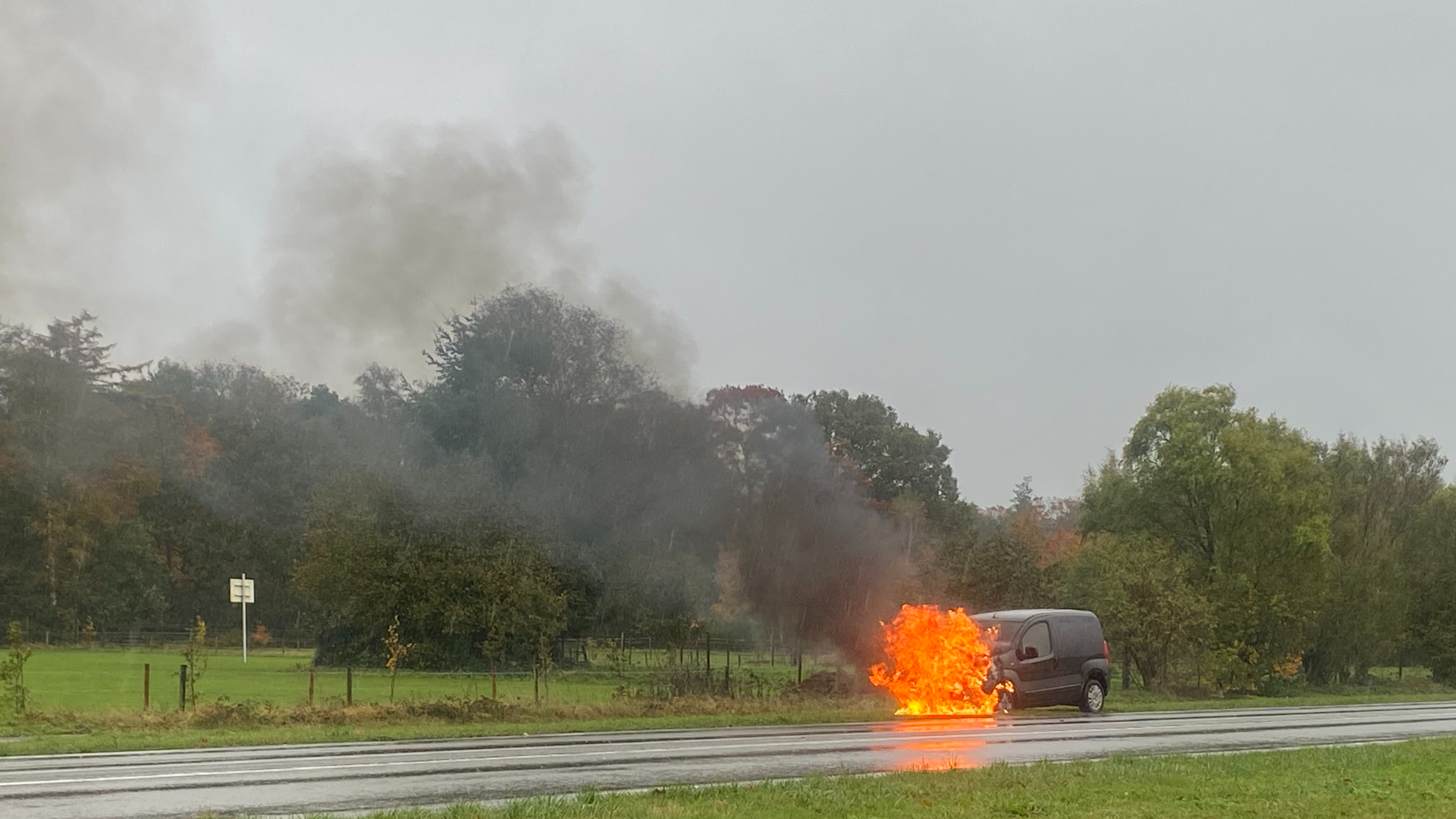 112 Nieuws Bestuurder overleden bij ongeluk Vollenhove Bestelwagen