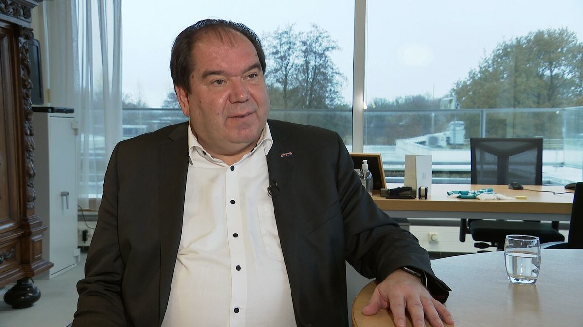 Burgemeester Thijsen van Tynaarlo kritisch op asielbeleid en spreidingswet: 'Dat tekent de soap'