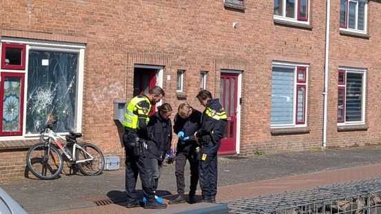 Mogelijk steekincident in huis: bewoner aangehouden