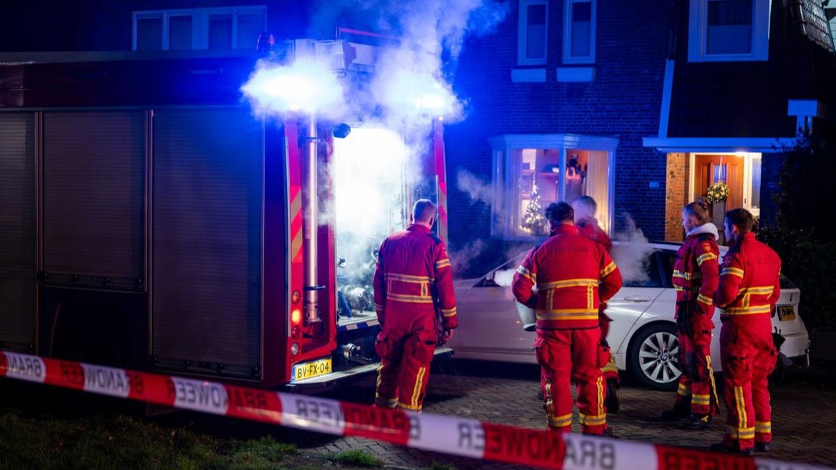 112-nieuws zaterdag 13 december: Schoorsteenbrand zorgt voor flinke rookontwikkeling in Hoogezand • 