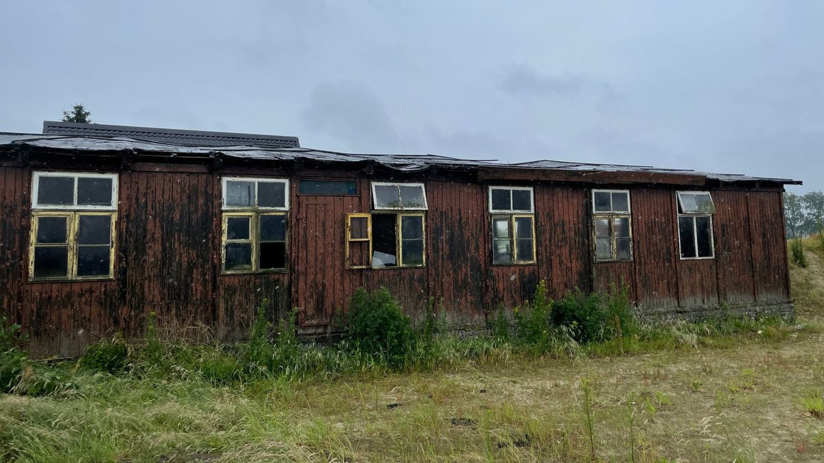 Barak Tiendeveen verhuist, Kamp Westerbork neemt hem onder zijn hoede