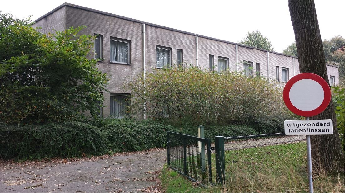 Lege legeringsgebouwen