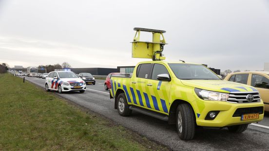 112 nieuws: File op A35 bij Borne na botsing meerdere autos. 112 nieuws: File op A35 bij Borne na botsing meerdere autos.