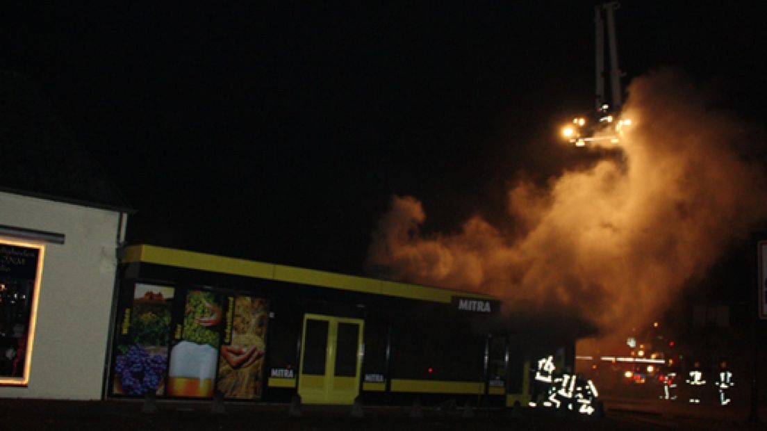 Brand in slijterij in Dieren