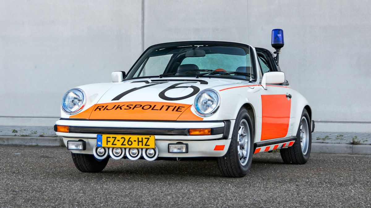 Bert (70) en Jan (75) bewaren warme herinneringen aan hun koude politie-Porsche: 'Die was toch wel h