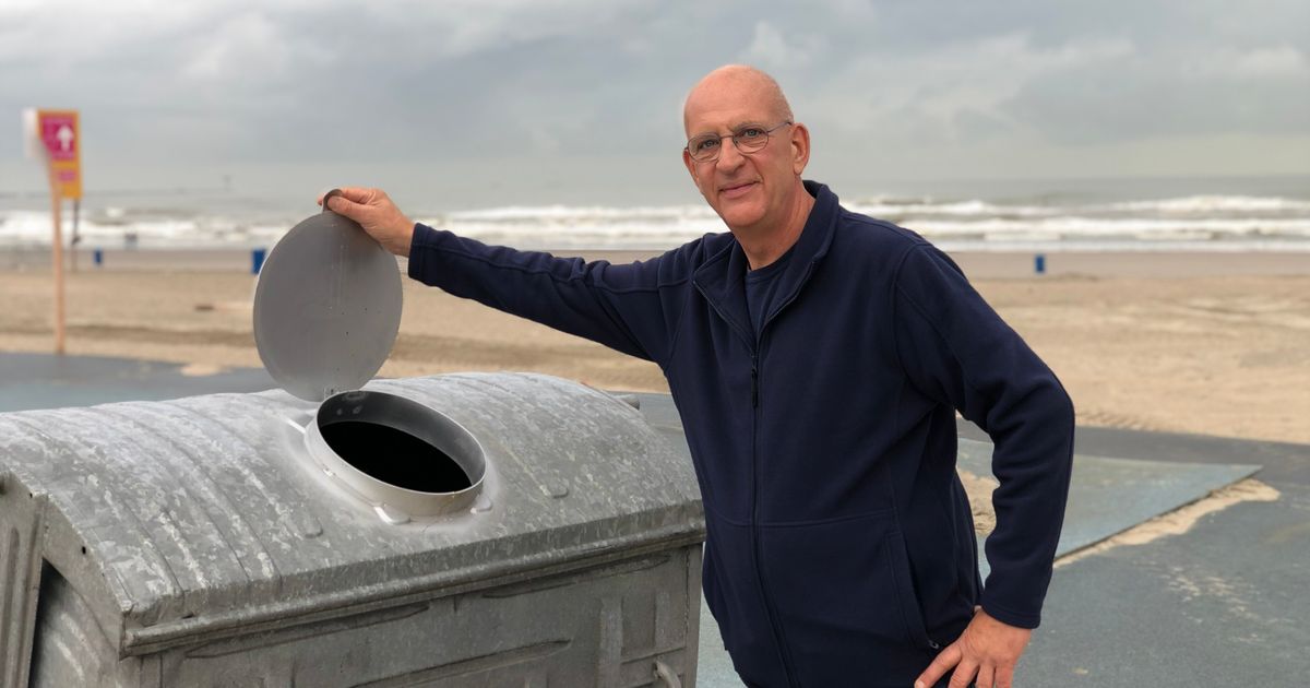 'Meer afval dan ooit deze zomer op het strand van Hoek van Holland