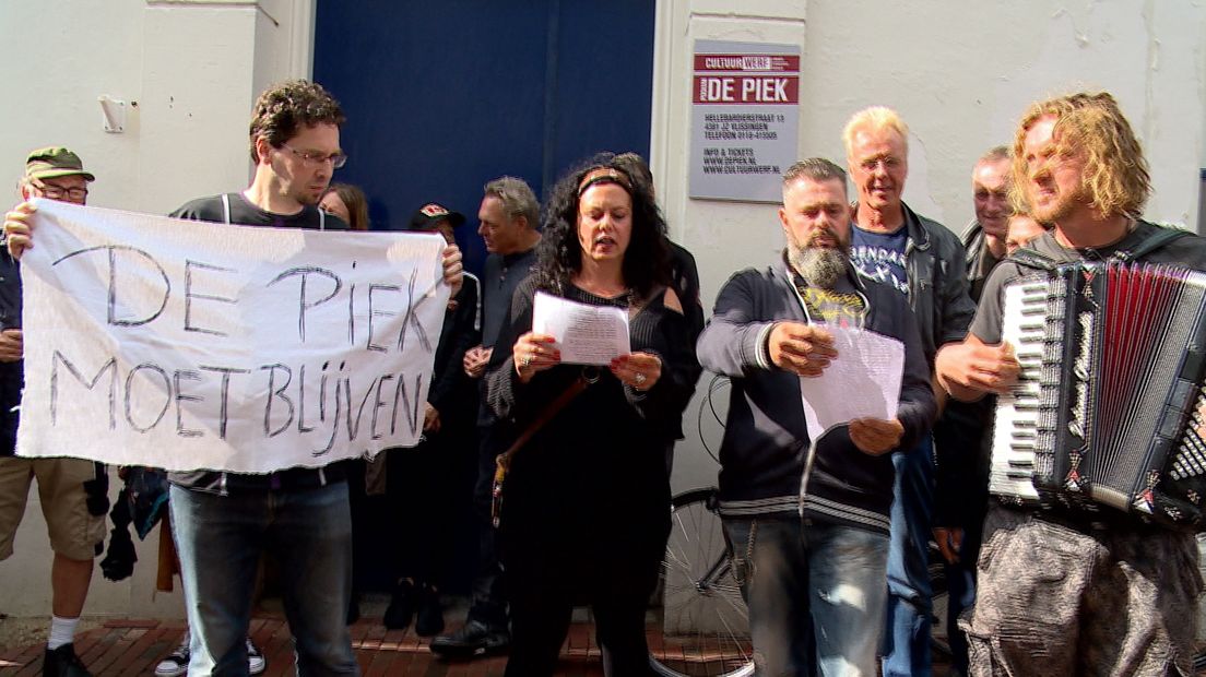 De Piek krijgt nog een jaar de kans, maar krijgt geen 'pot met geld'