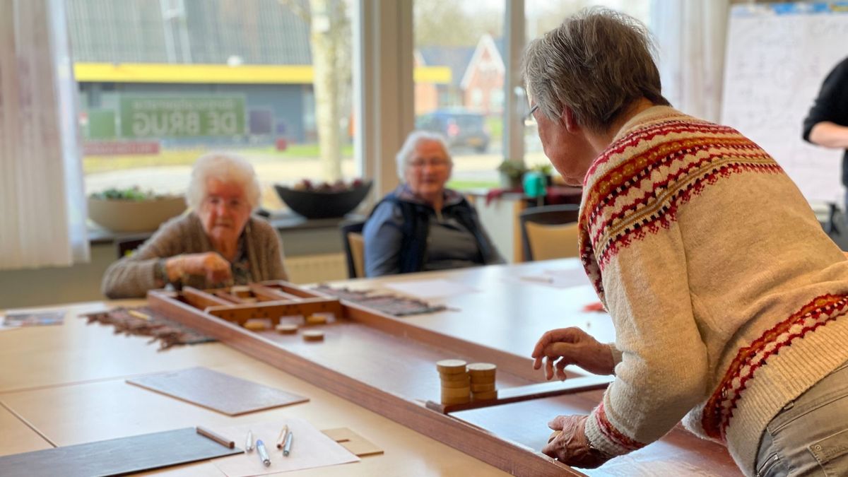 Huiskamer Gasselternijveen al vijf jaar medicijn tegen eenzaamheid