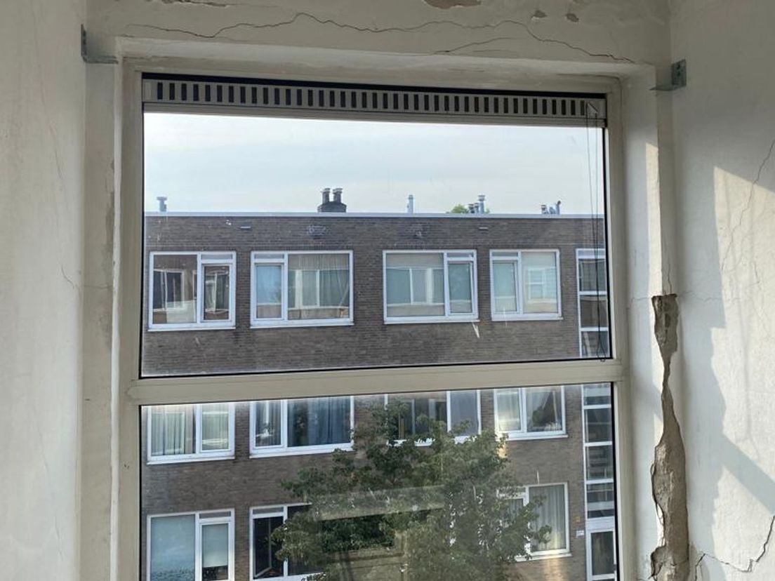Huis in Carnisse in Rotterdam, ondanks de slechte staat worden vaak hoge huren gevraagd