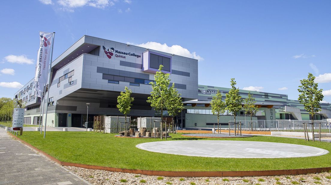 Dr. Nassau College Quintus