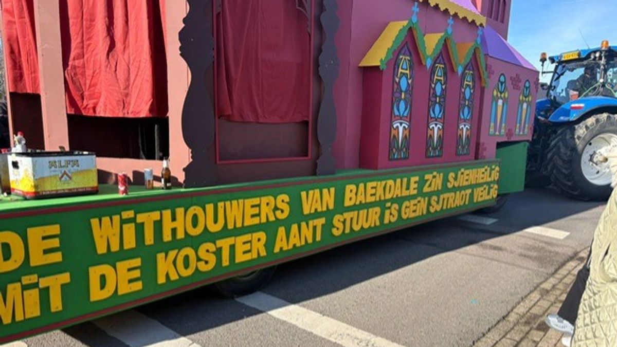 Carnavalsgroep drijft de spot met dronken wethouder die ongeluk veroorzaakte