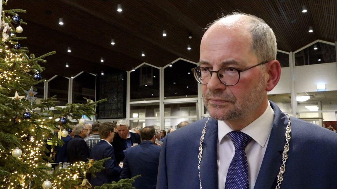 Burgemeester Karel Loohuis wil dat Hoogeveen meer ambitie gaat tonen (Rechten: RTV Drenthe/Josien Feitsma)
