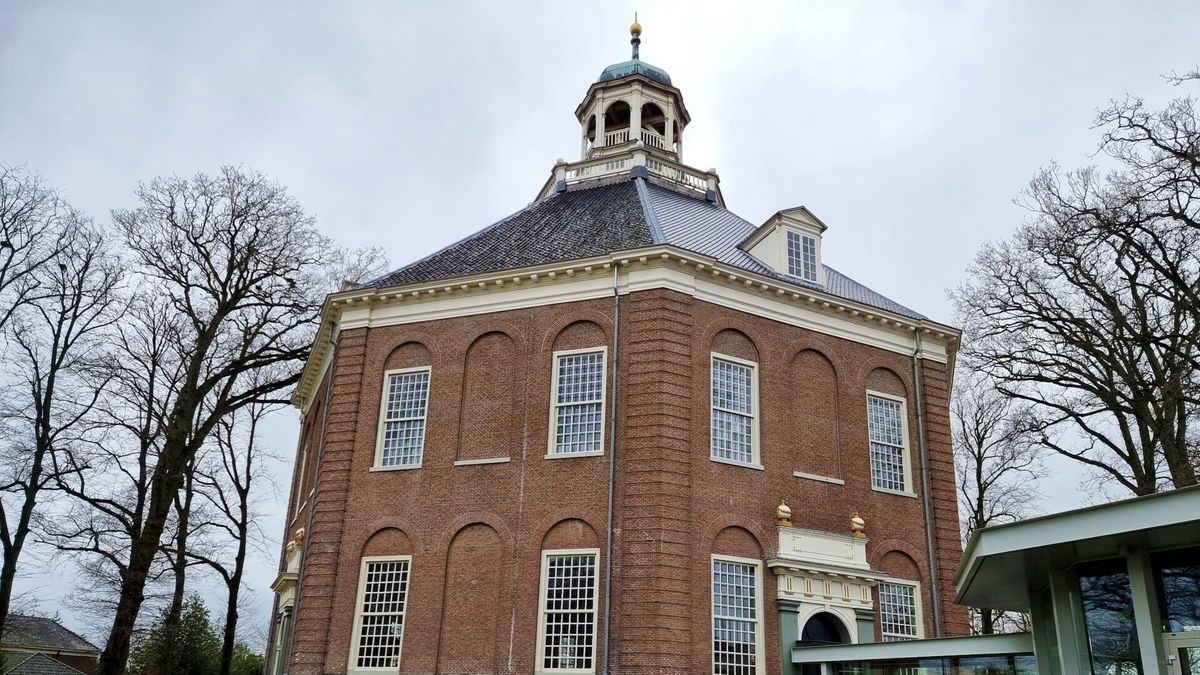 Geen zonnepanelen op Koepelkerk Smilde, boeren schieten te hulp
