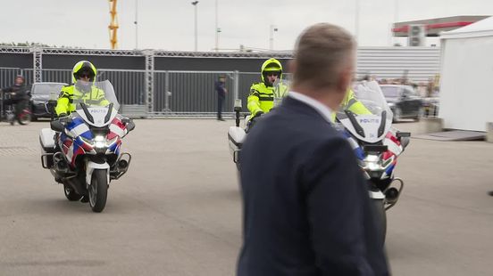 Koning brengt bezoek aan TT Circuit en TT-camping Oostra