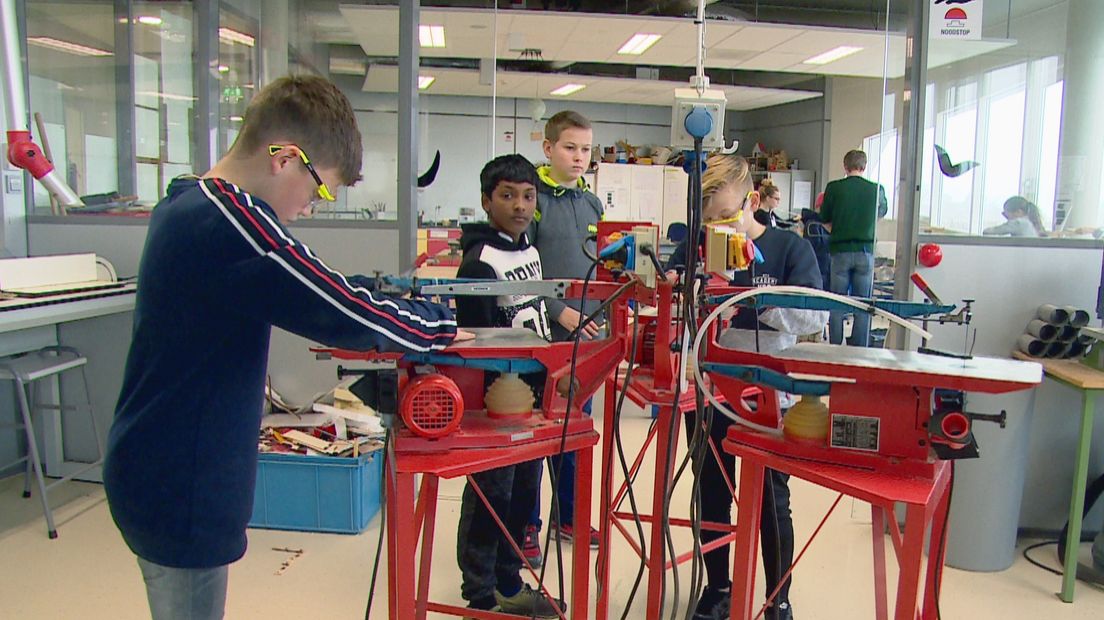 Slimme basisschoolleerlingen gaan alvast naar school