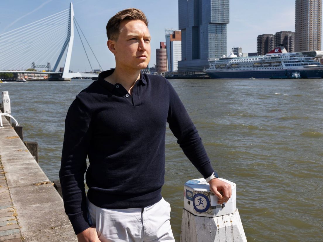 Jona is een geboren Limburger, maar is naar eigen zeggen verliefd geworden op Rotterdam.