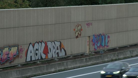 Hagelnieuwe geluidswanden A2 nú al beklad met graffiti Home