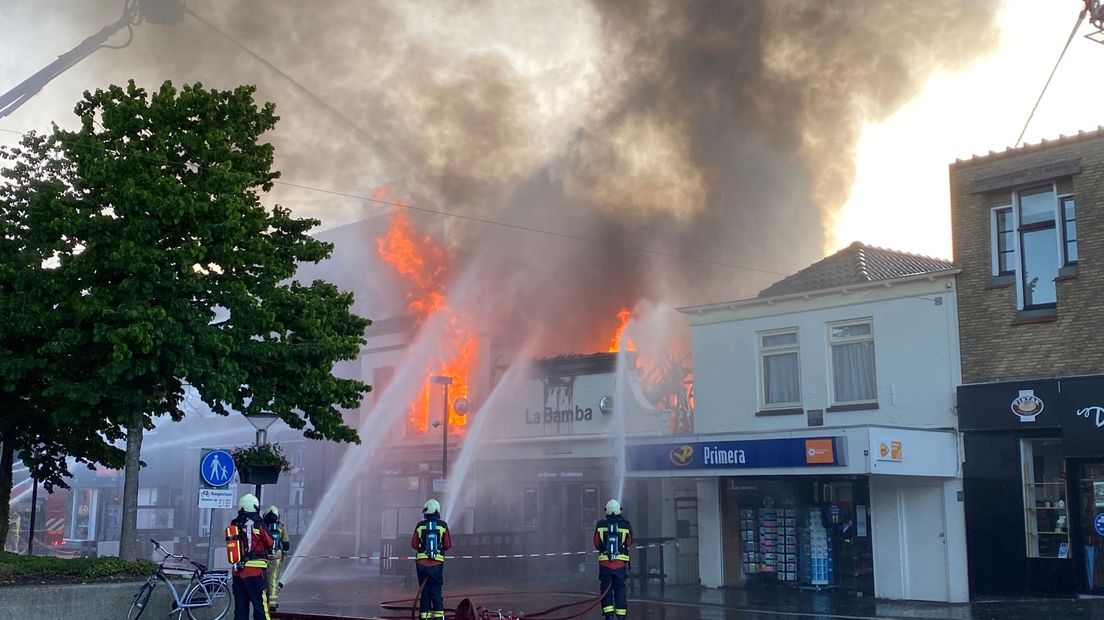 Twee panden zijn door de brand verwoest