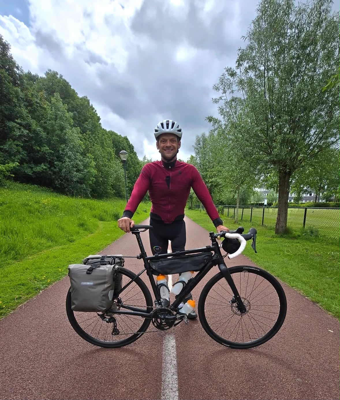 Zeeuwse oud-paralympiër vinkt alle gemeenten van Nederland af op de fiets