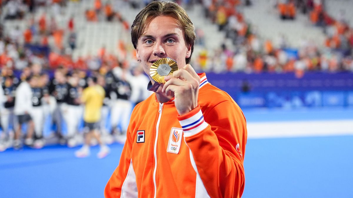 Sportnieuws | Cees Driebergen vertrekt bij FC Volendam - Telgenkamp last pauze in bij Oranje