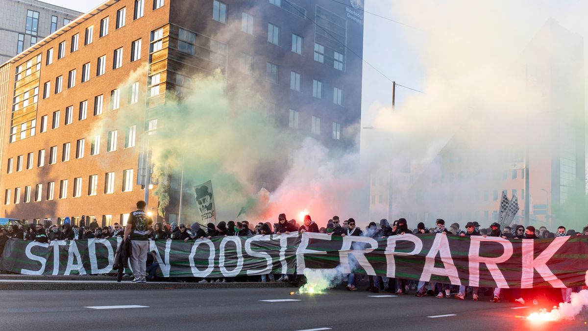 Liveblog: FC Groningen met man meer tegen Volendam, tussenstand 0-0