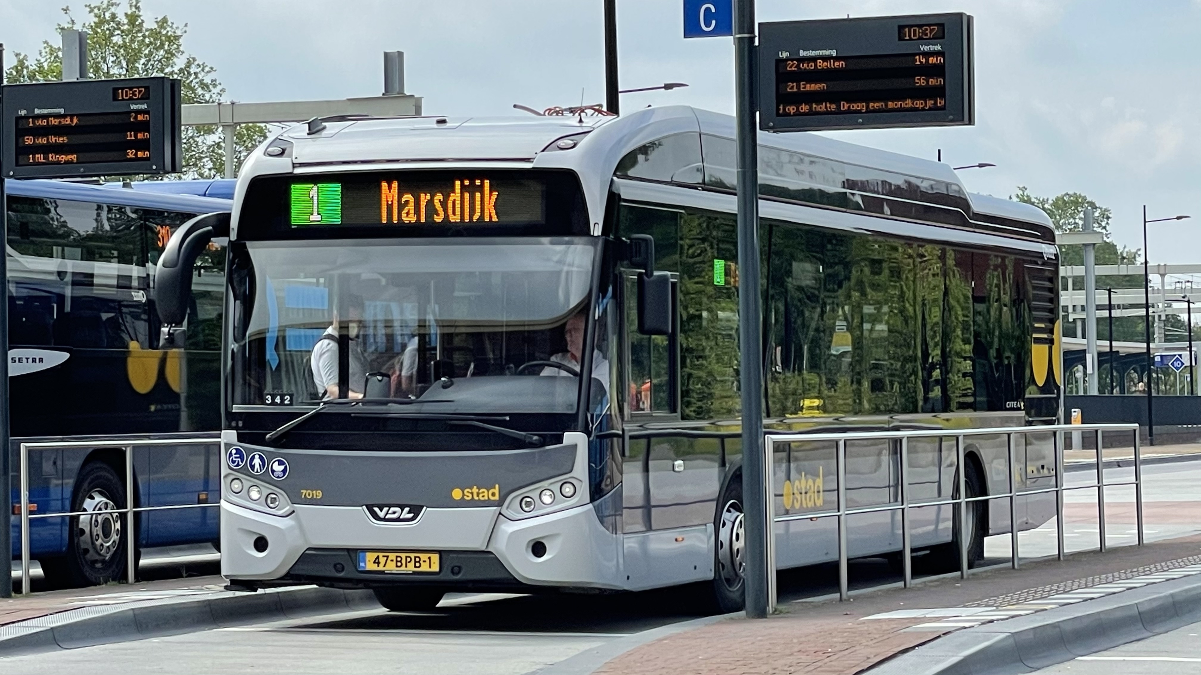 Met De Bus Naar Het Kerstdiner? Bussen Rijden Volgens Aangepaste ...