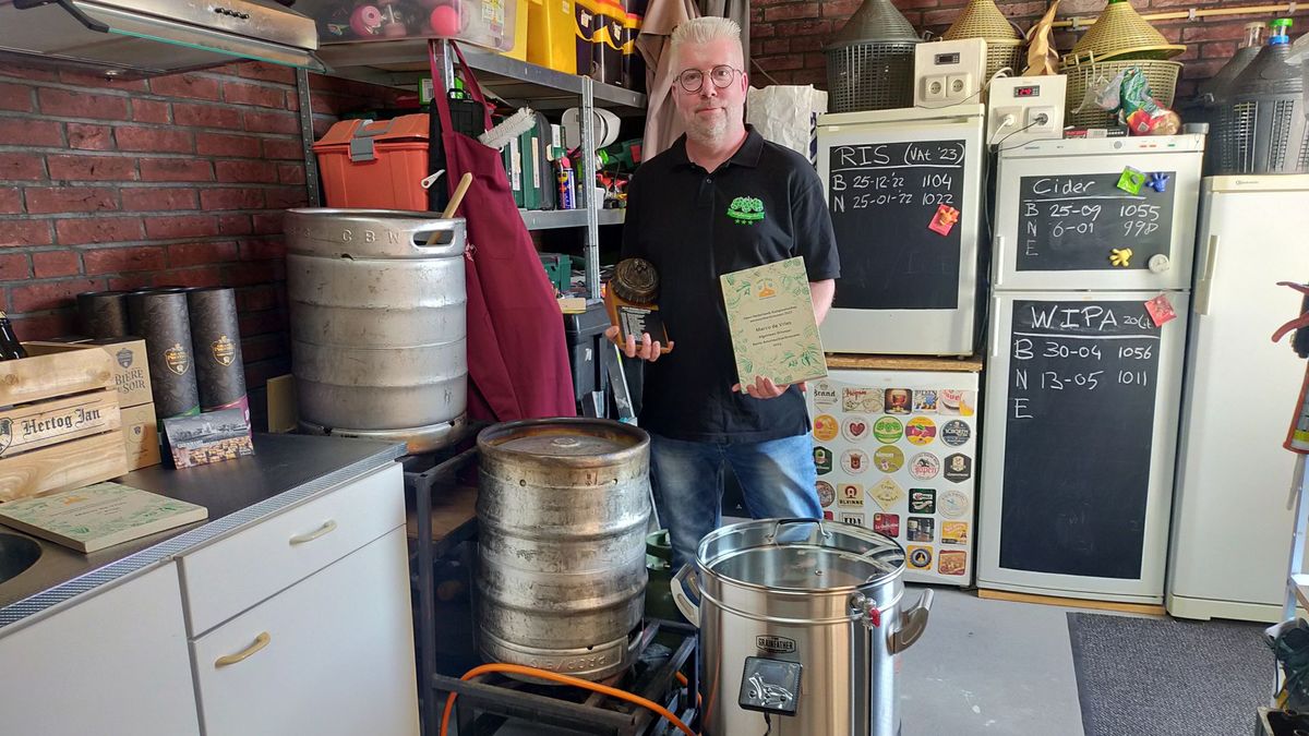Marco wint kampioenschap met gebrouwen bier uit zijn garage