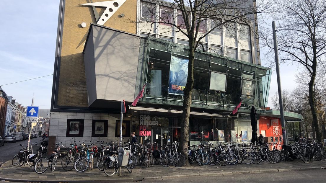 Het pand van de bioscoop aan het HEreplein